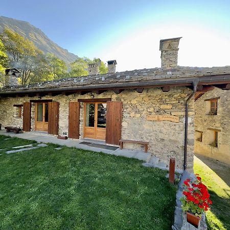 La Mizoun De Marguerito - Appartamento Genziana Chiappera Exteriör bild